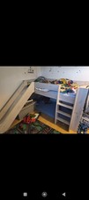 Halbhohes Kinderhochbett von Hoppekids Kinderbett Massivholz