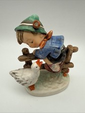 Hummel Figur  Hum 195 2/0 Angsthase 10,7 cm.