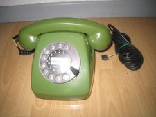 Telefon mit Wählscheibe 70/80er Jahre in der Farbe grün
