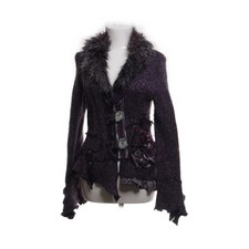 Yves Calin, Strickjacke