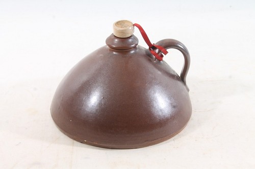 Alte flasche ton krug gefäß - krug,