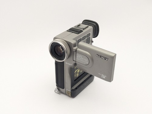 Sony dcr pc7e minidv camcorder - sony,