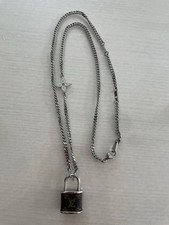 Louis Vuitton Lock Kette