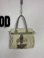 GGL George Gina & Lucy Grace