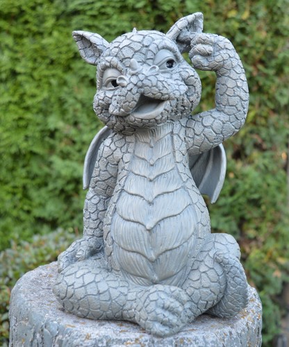 Gartenfigur drache kratzt sich - gartenfigur,