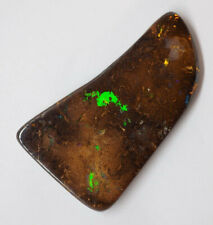 BOULDER OPAL KOROIT 68,75 ct   schönes Farbspiel     seitlich gebohrt /Anhänger 