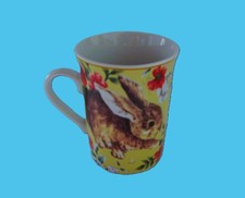 KAFFEE-TEE-KAKAO-PORZELLAN-TASSE - HASE AUF BLUMENWIESE