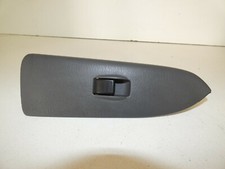 Mazda 323F BJ 1999 Fensterheberschalter vorne rechts
