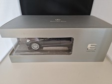 1:18 MINICHAMPS MERCEDES E-KLASSE T-MODELL S212 ELEGANCE TENORITGRAU OVP