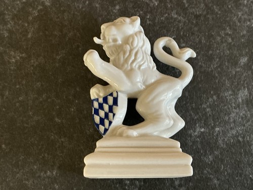 Löwe nymphenburg porzellan - löwe, nymphenburg,