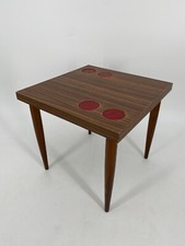 * BLUMENHOCKER TISCHCHEN