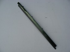 Zierleiste Laderaum rechts vorn Volvo 940 945 960 965 dunkel oliv Seitenscheibe 