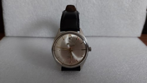 Klassische vintage armbanduhr - klassische,