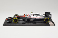 537151822 McLaren MP4-30 Honda