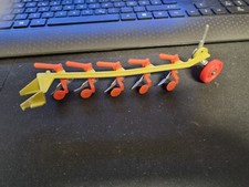 Siku Trecker und Anbaugeräte