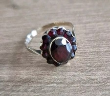 Vintage goldener Granatring Goldring 333  Granatblume  18mm