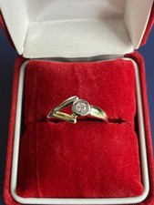 Goldring 585 mit Diamant