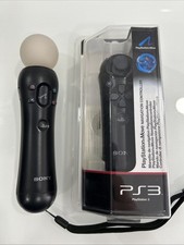 Zwei PlayStation Move