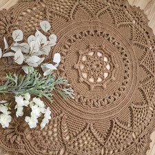 Handgehäkelter/Rund