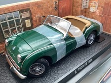 Modellautos 1:18 Kyosho Triumph TR3A Cabriolet mit OVP