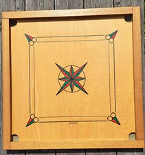 Carrom Brett aus Indien, Holz, Maße 83x 83 cm, ab 8 Jahre, 2-4 Spieler