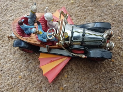 Chitty bang - chitty, bang.