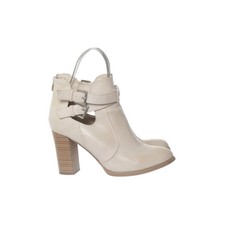 Kayla Shoes, Stiefeletten