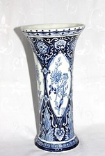 Keramik Blumenvase, Boch Holland, Delfts für Royal Sphinx, blaues Dekor floral