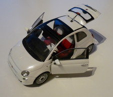 Modellauto Fiat 500, 1:18 ohne