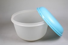 Tupperware Salatschüssel 2 Liter Clarissa hoher Deckel