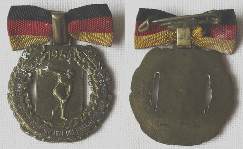 Ddr sport abzeichen - ddr,