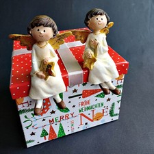 Engel-Paar Kantensitzer aus Kunstharz mit Sternen - Höhe ca. 10 cm - Schutzengel