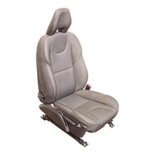 Volvo V40 Cross Country Sitz mit Sitzheizung vorne rechts Bj2018