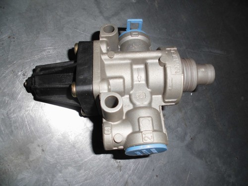 Druckregler wabco 9753034690 - druckregler,
