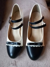 Sehr süße Mary Jane Schuhe