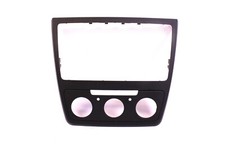 orig. Skoda Yeti Radioblende Radio Swing Rahmen Blende 5L0858069G Abdeckung