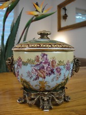 Deckeldose Porzellan Bronze