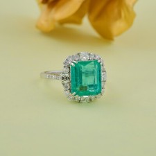 5.54 TCW Sambianischer Smaragd