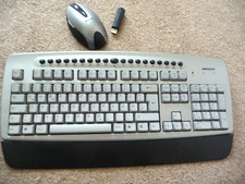 Medion Funktastatur mit optischer Notebook Funkmaus mit USB Empfänger