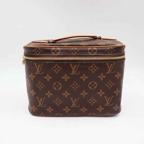 Louis vuitton nice vanity - louis,