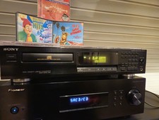 SONY CDP-311 Compact Disc-Player (Schwarz) ohne Fernbedienung  mit CD'S 