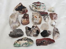 17 Mineralien als Konvolut  (Nr.69)-Kenner wissen mehr- ca 2,1kg