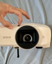 Epson EH-TW5600 Heimkino Beamer Full HD  3D Projektor Wie Neu