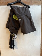 NEU und Ungetragene Frencys Skihose Herren Braun Größe 54 mit Trägern (Gore-Tex)