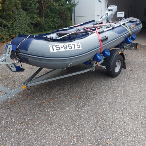 Angelboot mit motor und - mit,