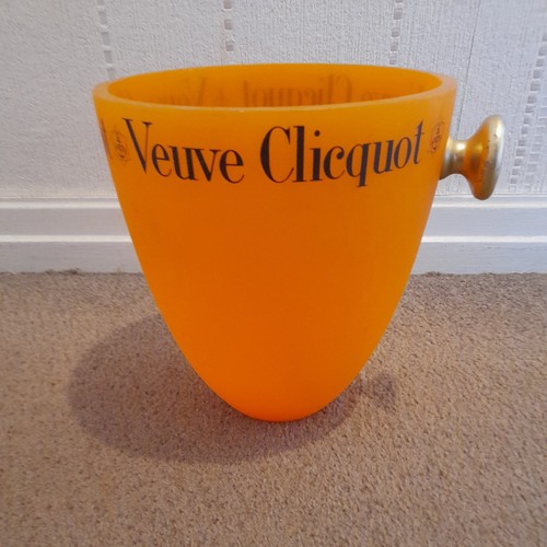 Veuve clicquot champagner - veuve,