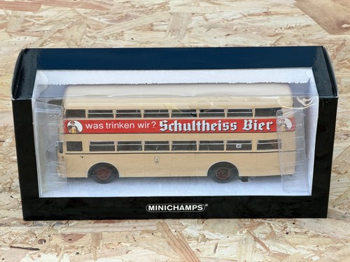 Minichamps 439 071080 - 1:43,