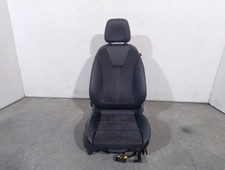 39017017 RECHTER VORDERSITZ /