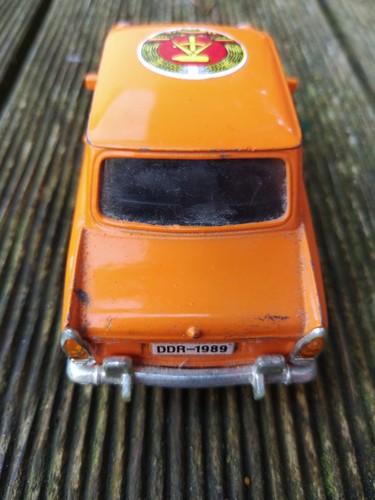 Ddr trabant modellauto orange - modellauto,