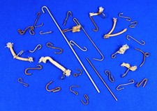 30 alte Metallhaken Anker